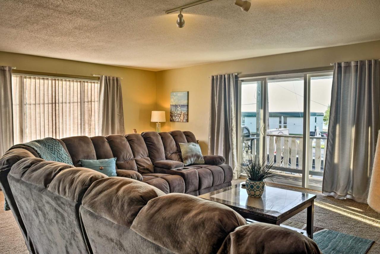 East Tawas Apartment Near Lake Huron And Downtown! Eksteriør bilde