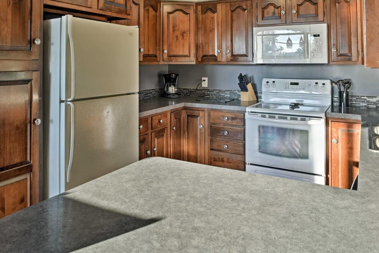 East Tawas Apartment Near Lake Huron And Downtown! Eksteriør bilde