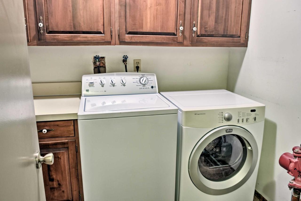 East Tawas Apartment Near Lake Huron And Downtown! Eksteriør bilde